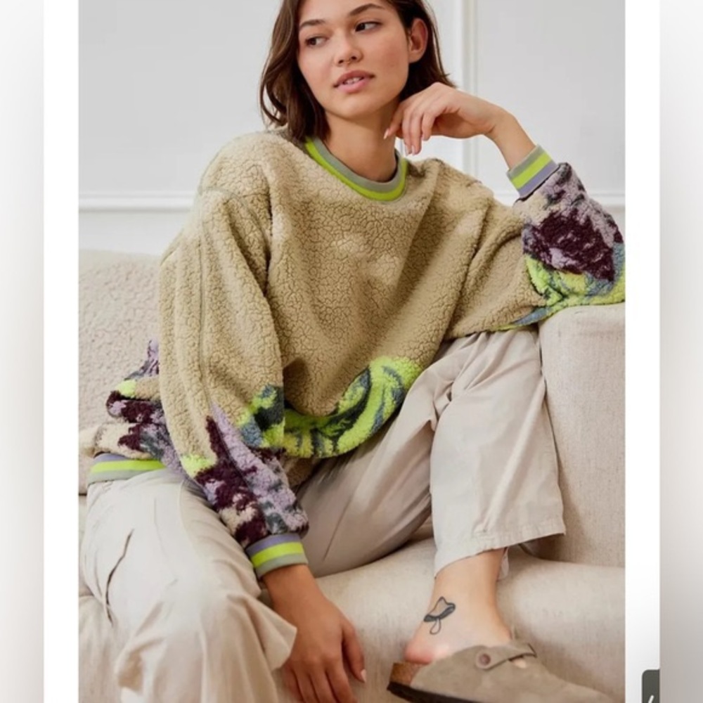 EUC Urban Outfitters Out From Under Outlander Sherpa Fleece Soft Sweater Jumper